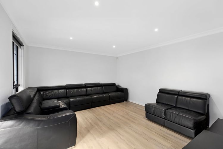 North Entrance Beach House Pet Friendly Accommodation