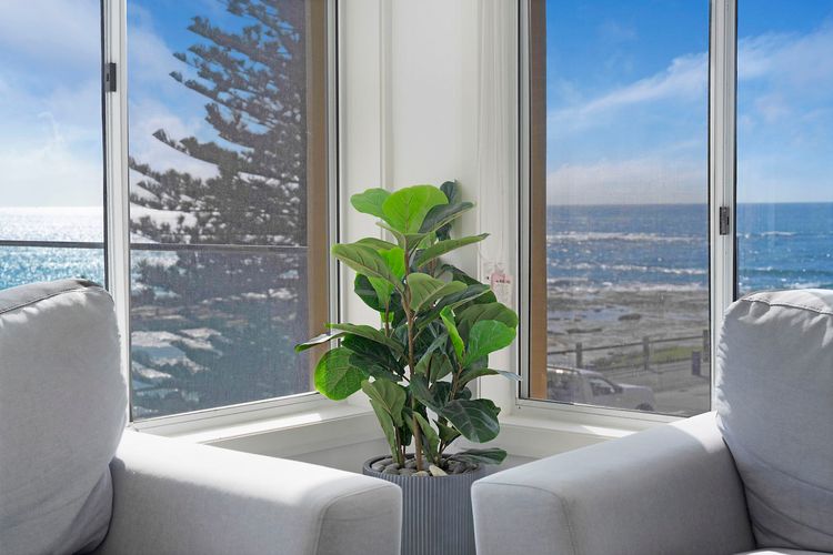 Blue Pacific Apartment 8