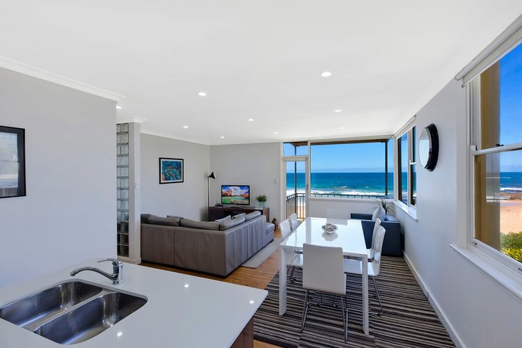 Golden Sands 1 Absolute Beachfront