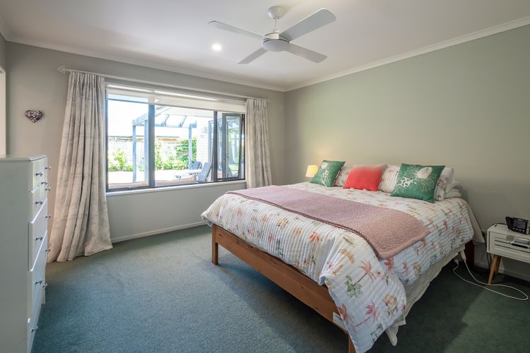 Kick Back on Kendall