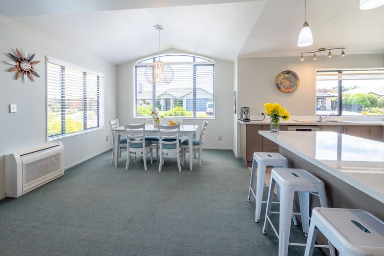 Kick Back on Kendall