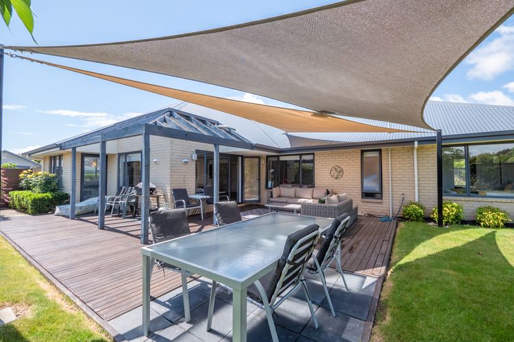 Kick Back on Kendall