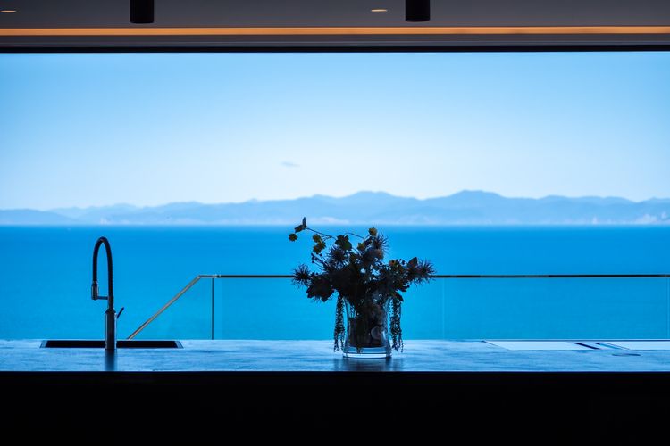 Split Apple Holiday House