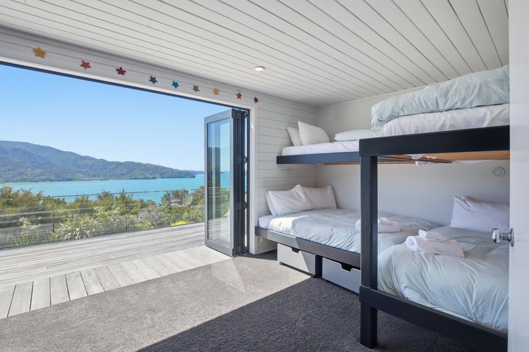 Split Apple Holiday House