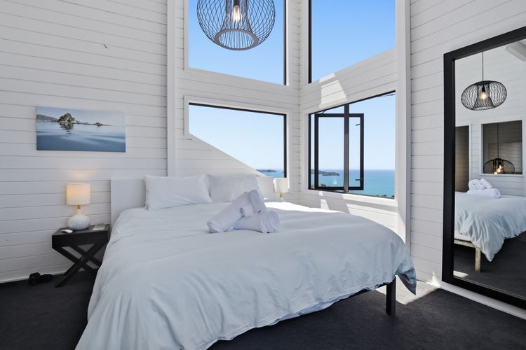 Split Apple Holiday House