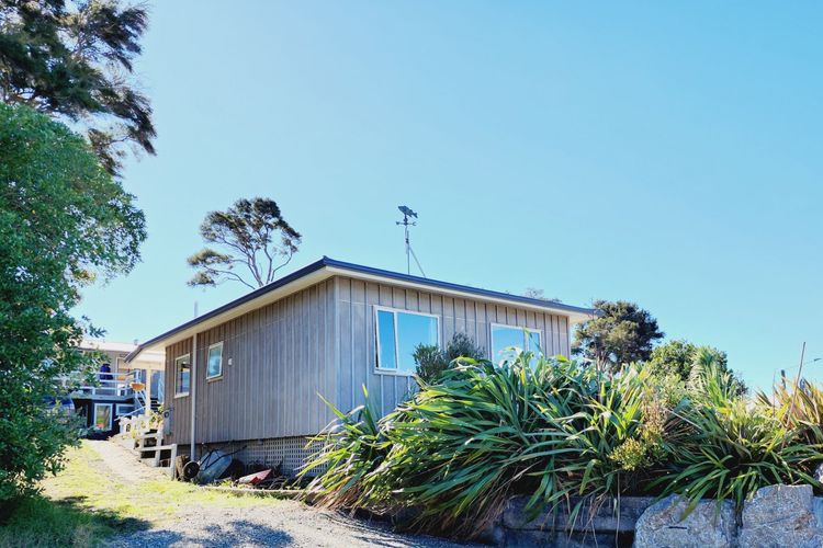 Nelson Beachside Retreat