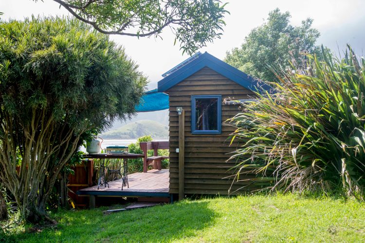 Passage Hut Pepin Island