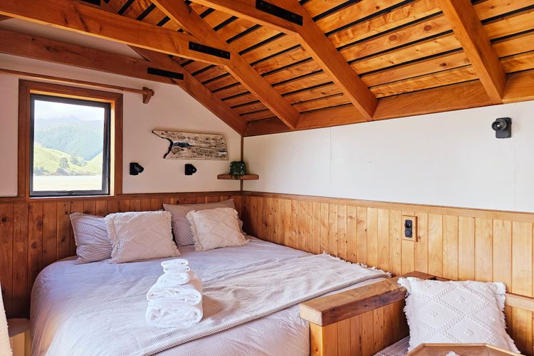 Passage Hut Pepin Island