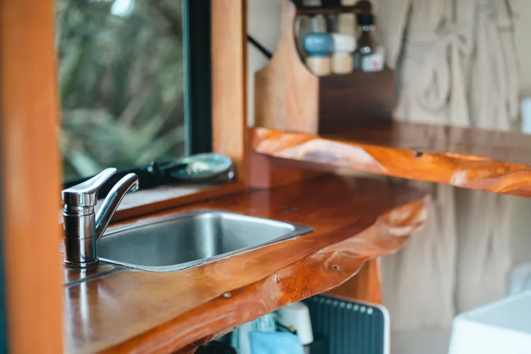 Rocky Point Hut Pepin Island