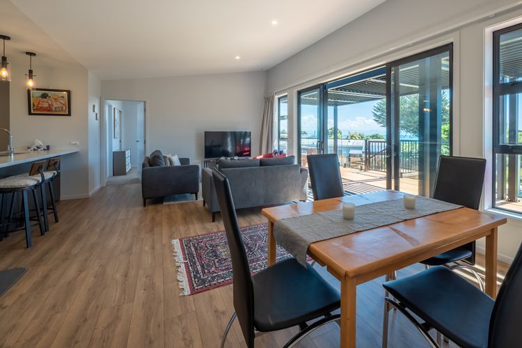 Piwakawaka Haven in Pohara