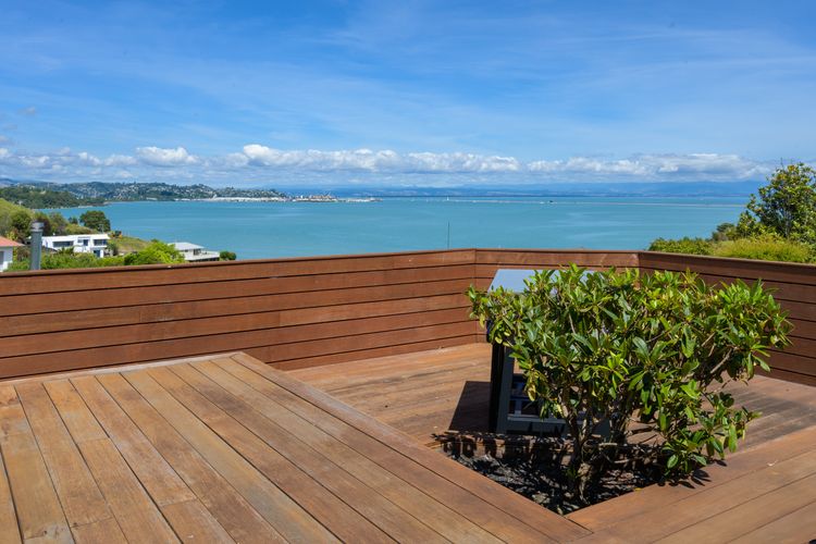 Sea Views and Sunsets in Nelson