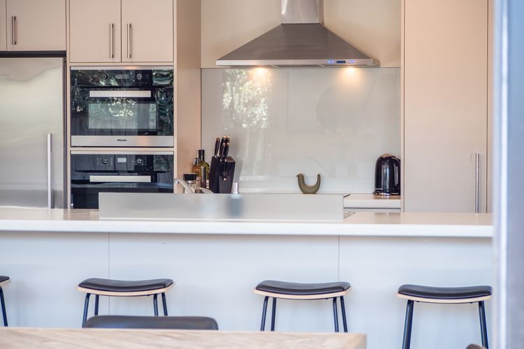 The Right Spot Mapua