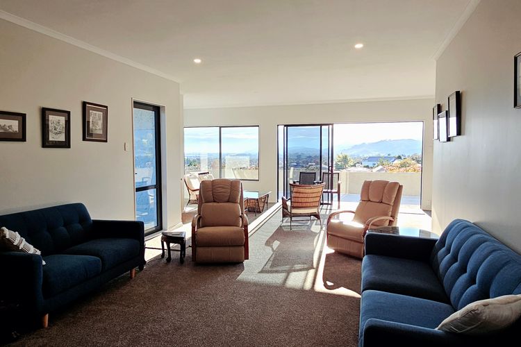 Family Fun on Queen St