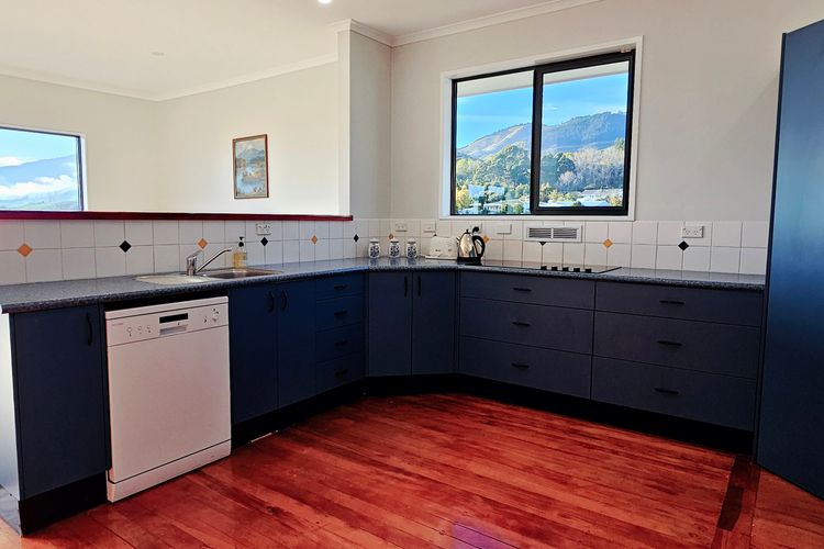 Family Fun on Queen St