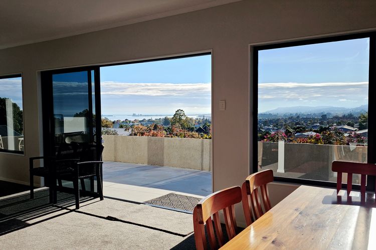 Family Fun on Queen St