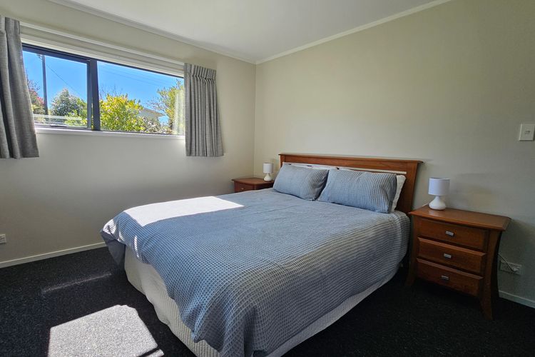 Fale Va’a in Marahau