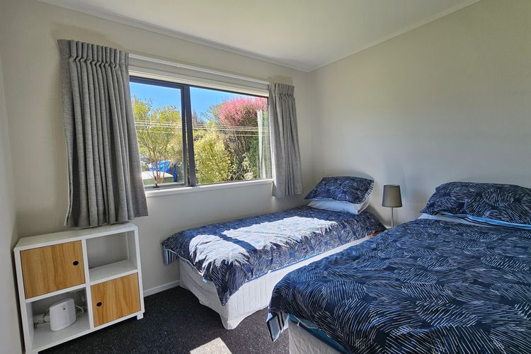 Fale Va’a in Marahau