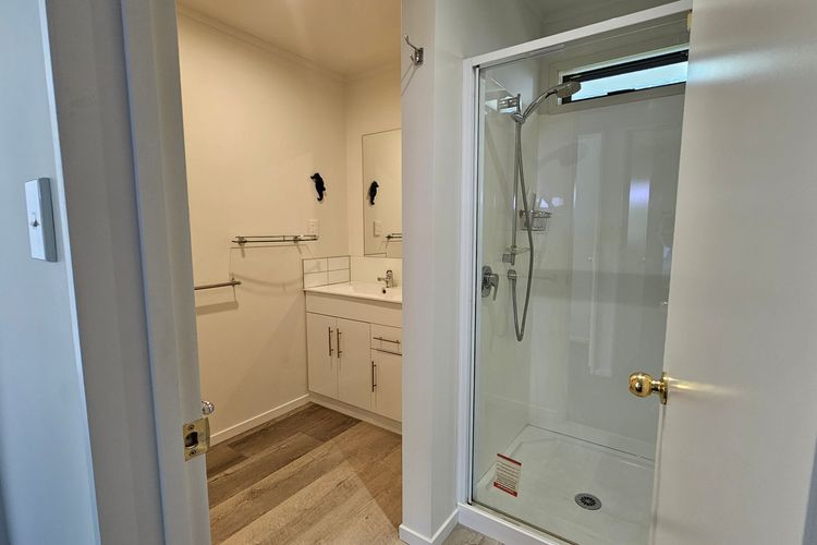 Fale Va’a in Marahau