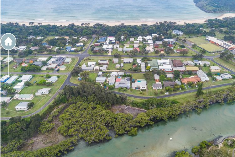 Bonnydoon at Hat Head