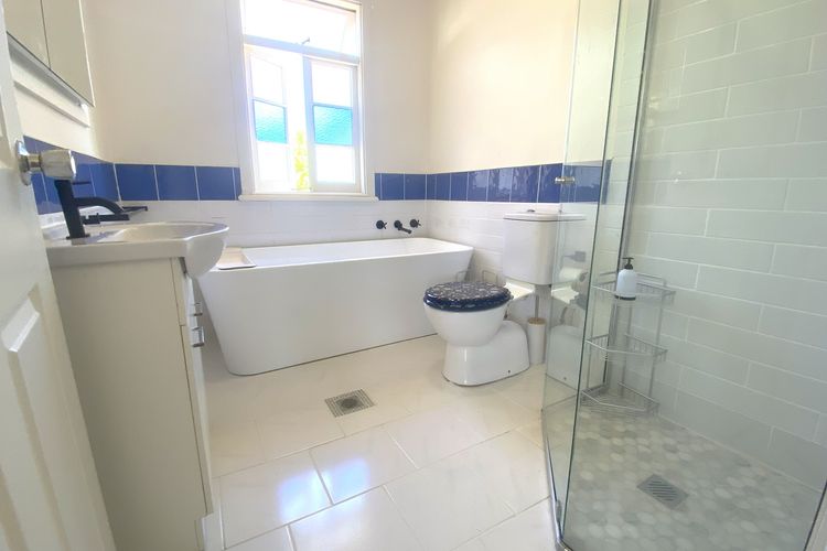 Upstairs bathroom