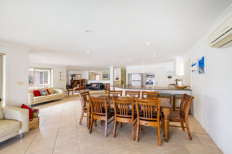Taine Court
