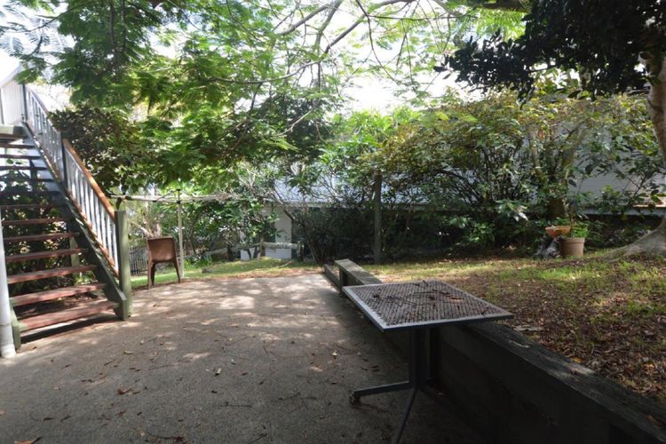 Views On Henson Lane
