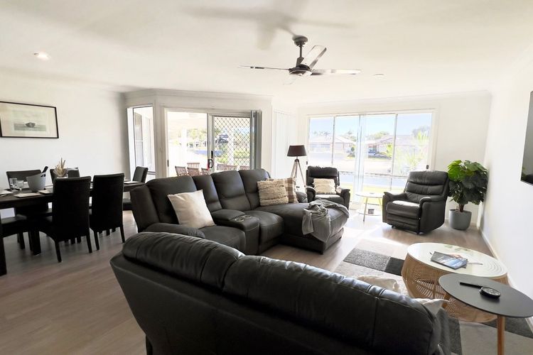 Anchorage Waterfront Unit In Yamba