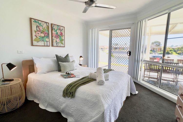 Anchorage Waterfront Unit In Yamba