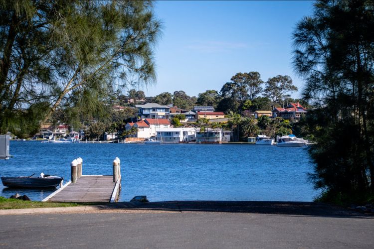 The Lakefront Haven