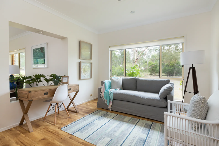 Amelia Rose Homestead with Private Pool walk to Lovedale Chapel!