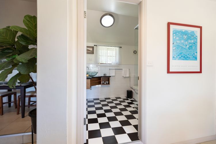 Petersons Wines Dairy Cottage