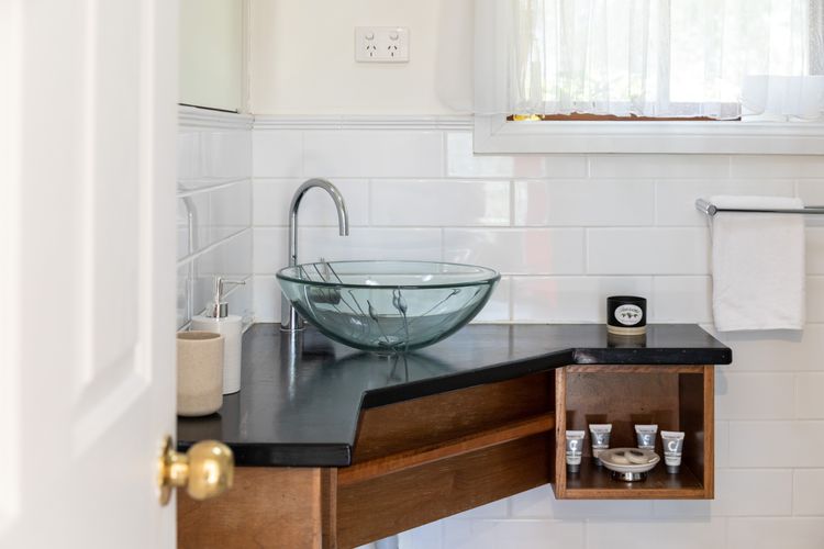 Petersons Wines Dairy Cottage