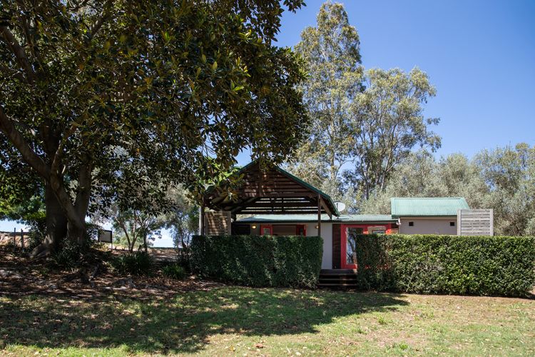 Petersons Wines Dairy Cottage