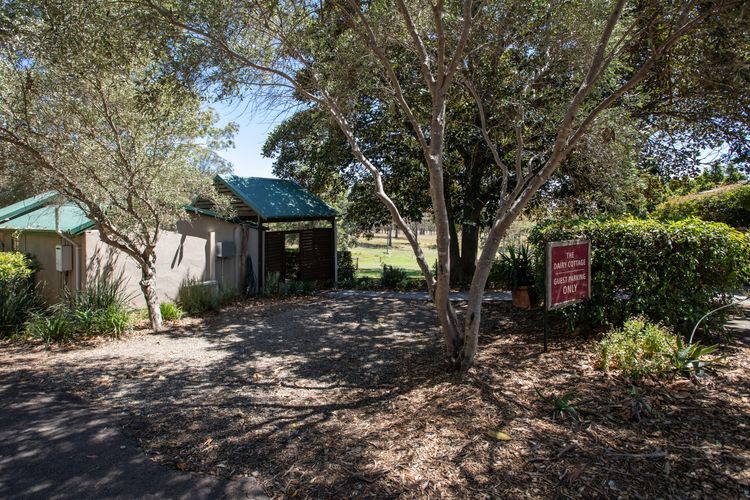 Petersons Wines Dairy Cottage