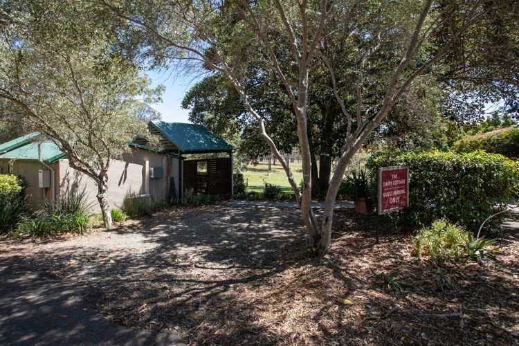 Petersons Wines Dairy Cottage