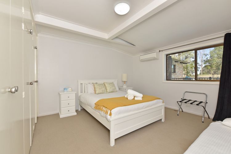Blaxlands Kangaroo Homestead with Hot Tub walk to Concerts and Wineries