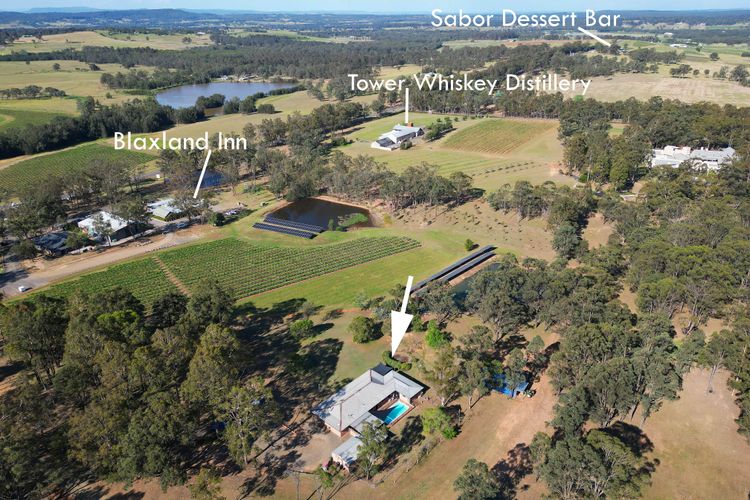 Blaxlands Kangaroo Homestead with Hot Tub walk to Concerts and Wineries