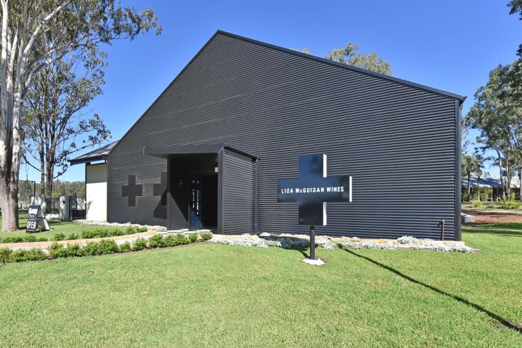 Blaxlands Kangaroo Homestead with Hot Tub walk to Concerts and Wineries