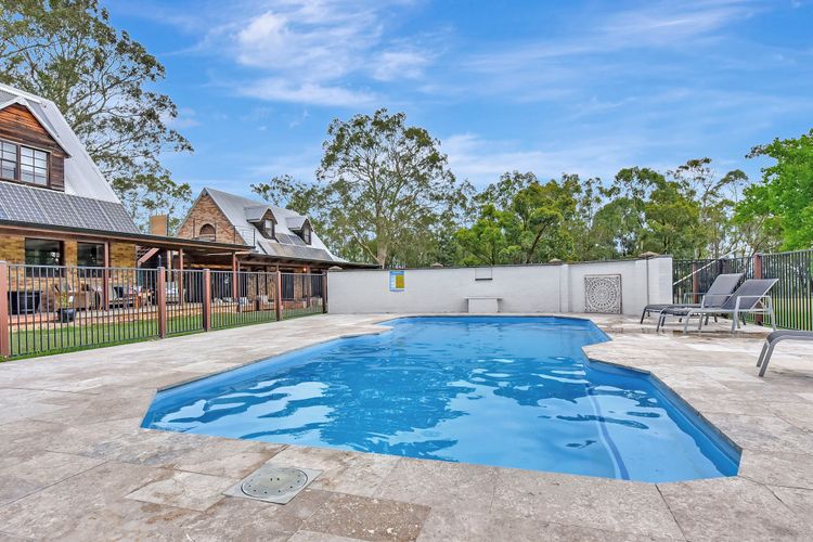 Standen Manor, Hunter Valley — Country Estate & Stables