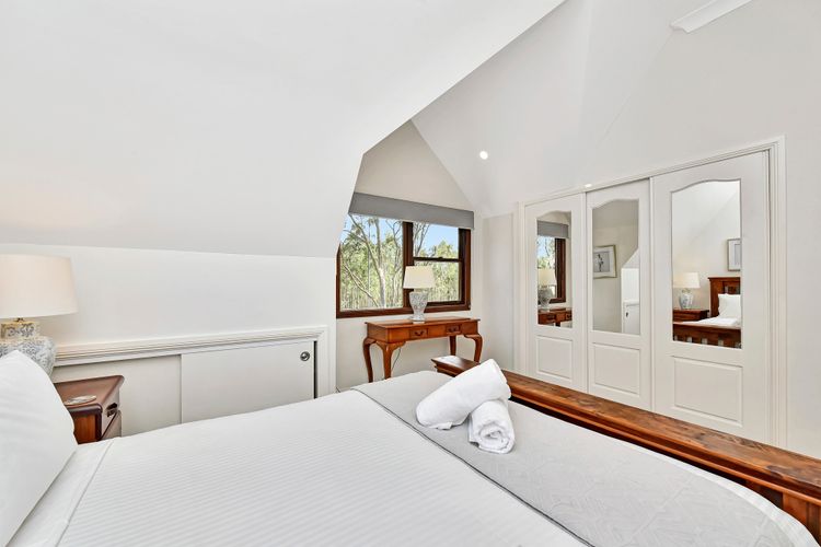 Standen Manor, Hunter Valley — Country Estate & Stables