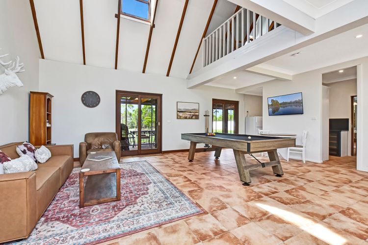 Standen Manor, Hunter Valley — Country Estate & Stables