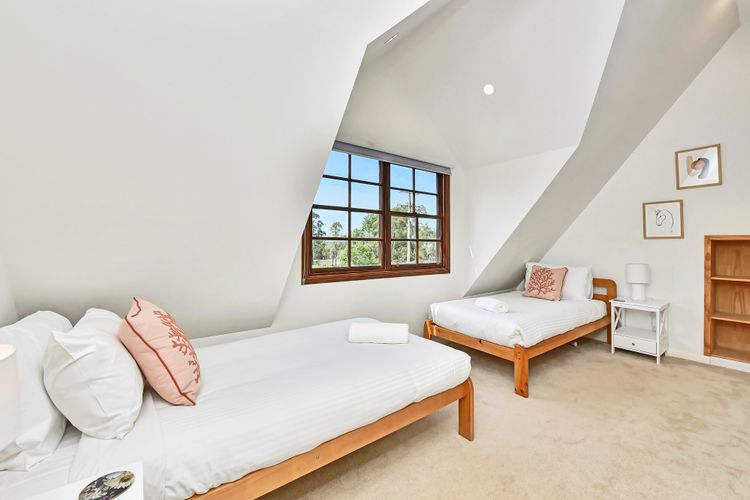 Standen Manor, Hunter Valley — Country Estate & Stables