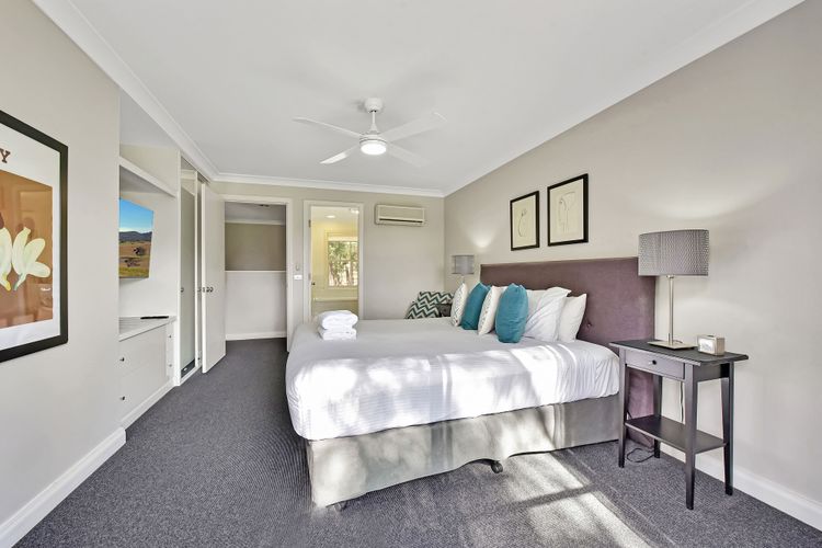 Ar’ Heafy Lodge Premium Private Villa Located within Cypress Lakes Resort