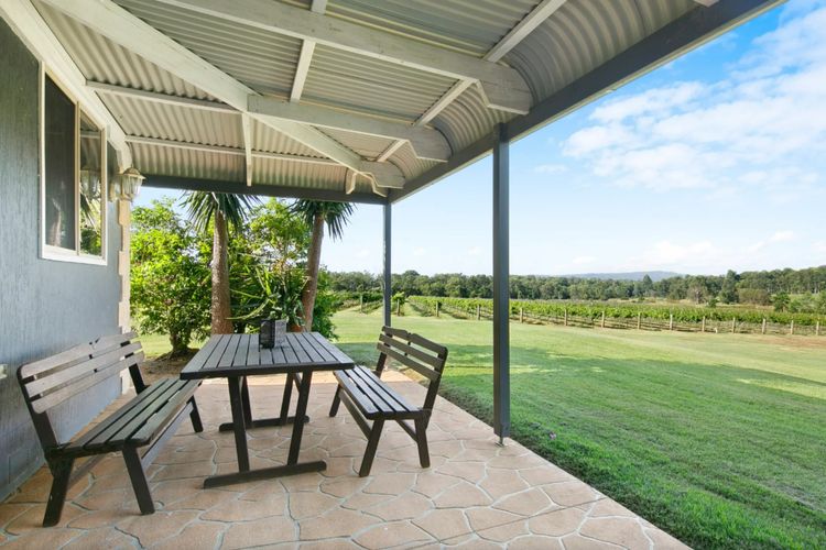 Palmers Lane Vineyard Homestead and Cottage