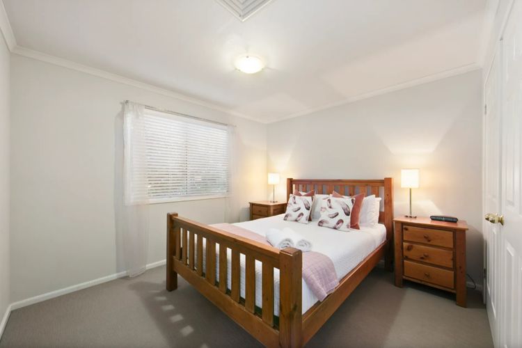 Palmers Lane Vineyard Homestead and Cottage