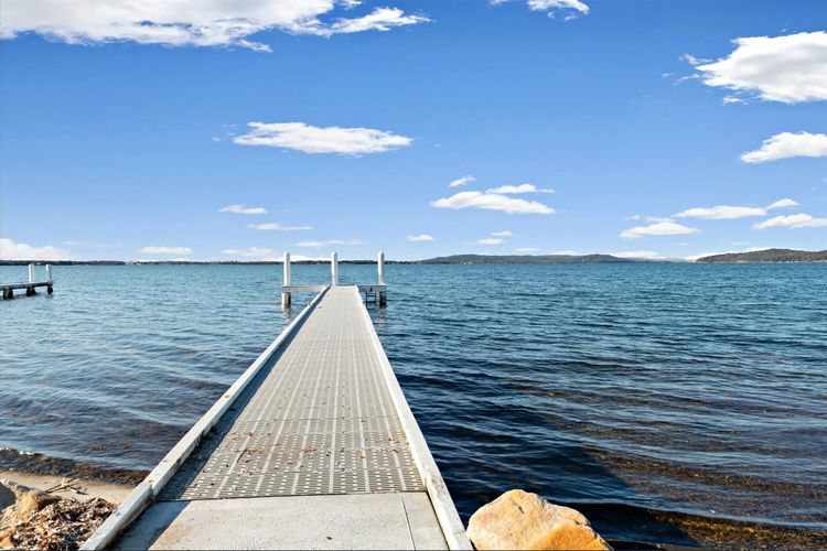 Lake Manor Retreat your Luxury Waterfront Getaway with Cinema and Private Jetty