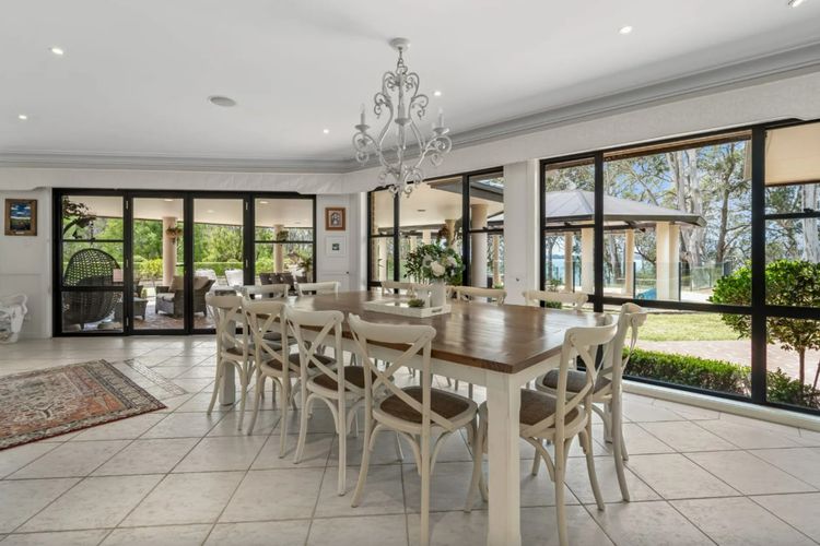 Lakeside Memories Grande Estate