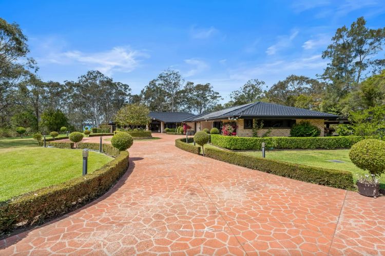 Lakeside Memories Grande Estate