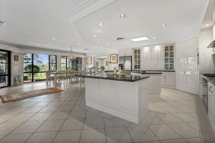 Lakeside Memories Grande Estate