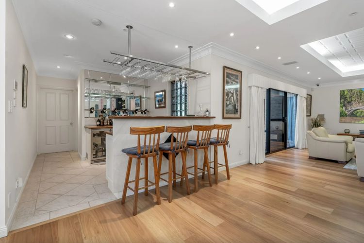 Lakeside Memories Grande Estate